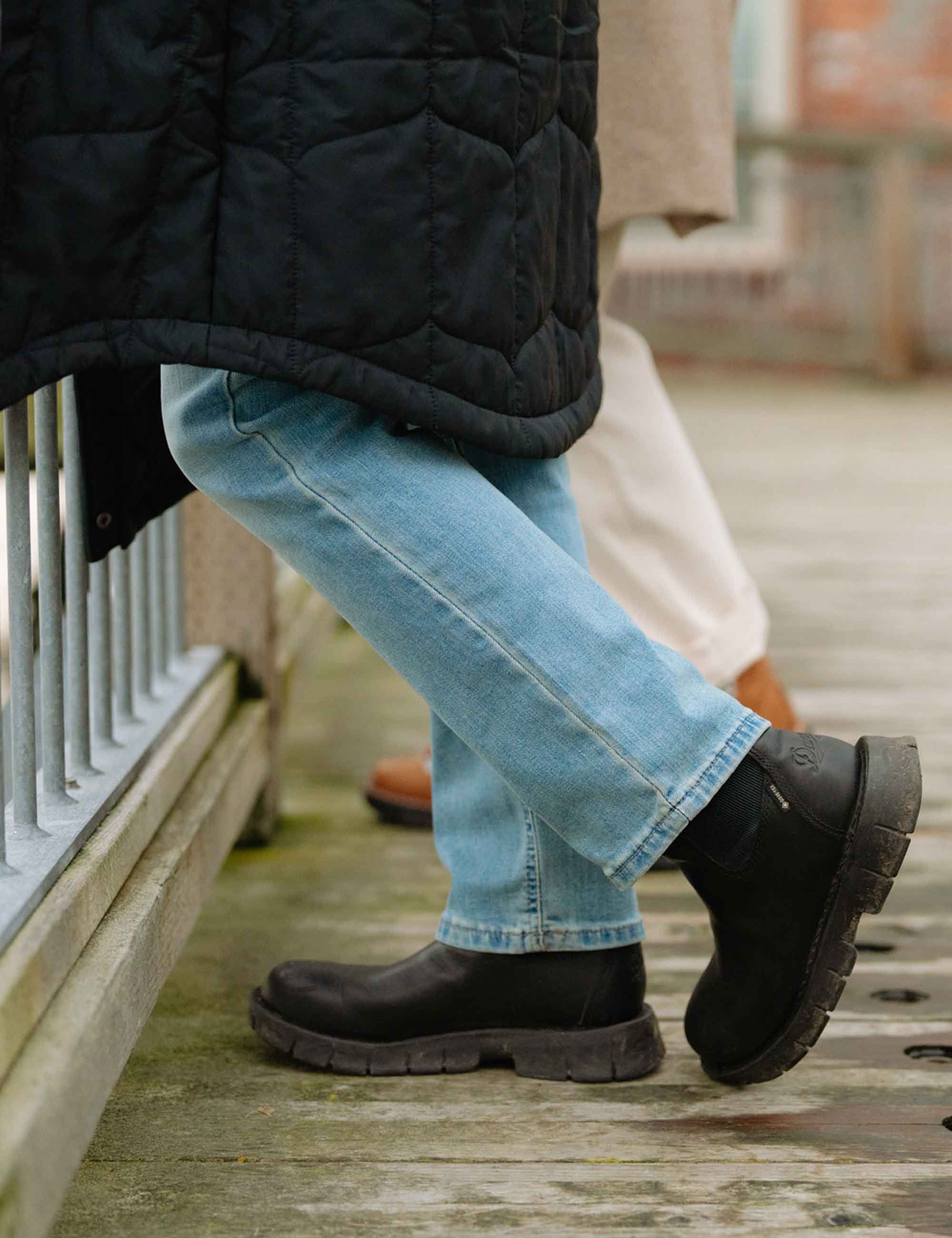 Women's Eastwood Goretex Chelsea Boot - Black - Image 2