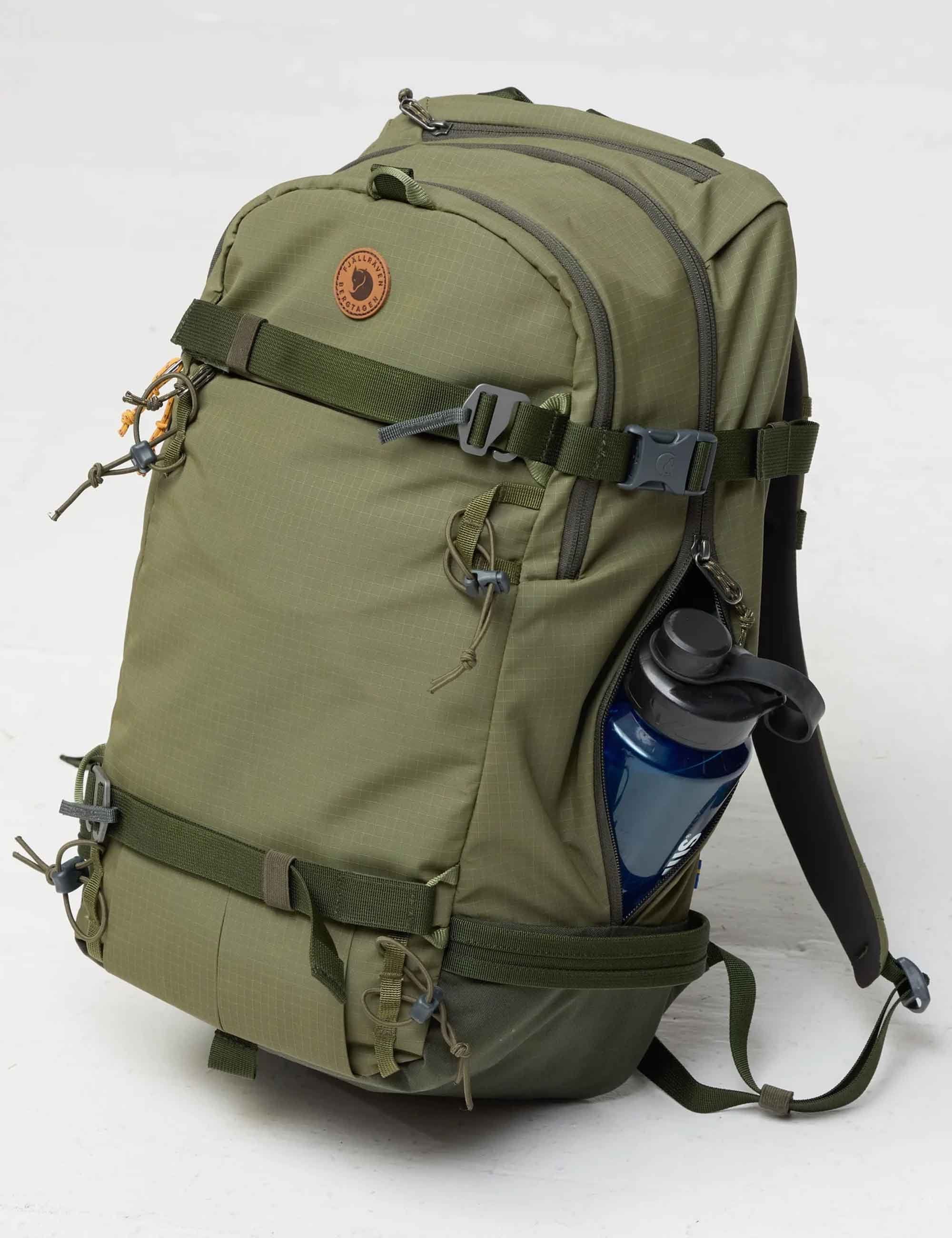 Bergtagen Touring 22L Backpack - Laurel Green-Deep Forest - Image 7