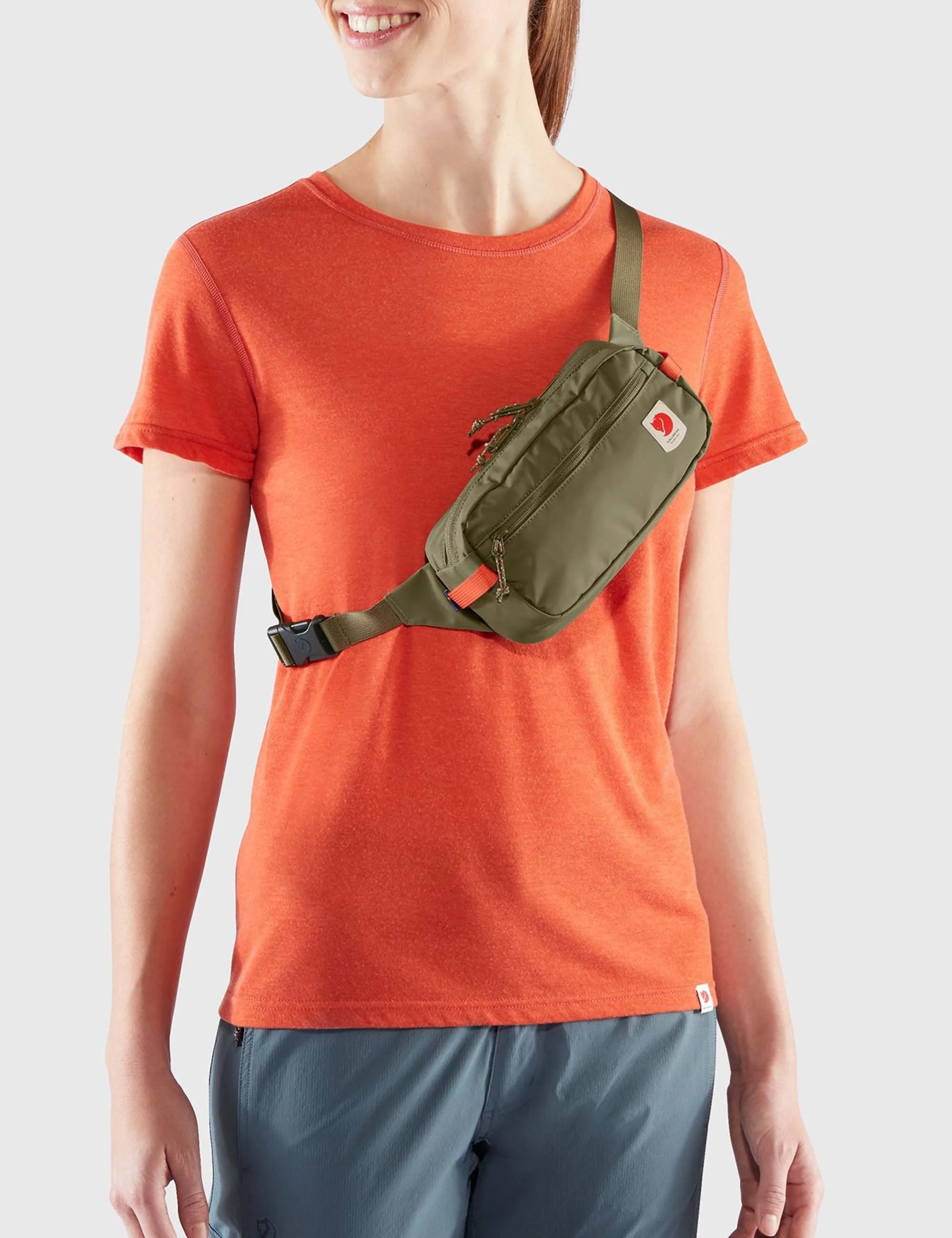 High Coast 1.5L Hip Pack - Black - Image 3