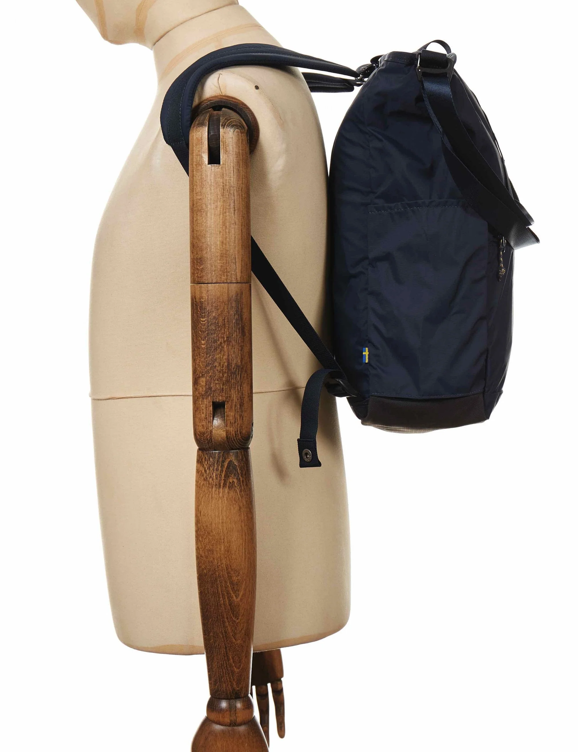 High Coast 23L Totepack - Navy - Image 5