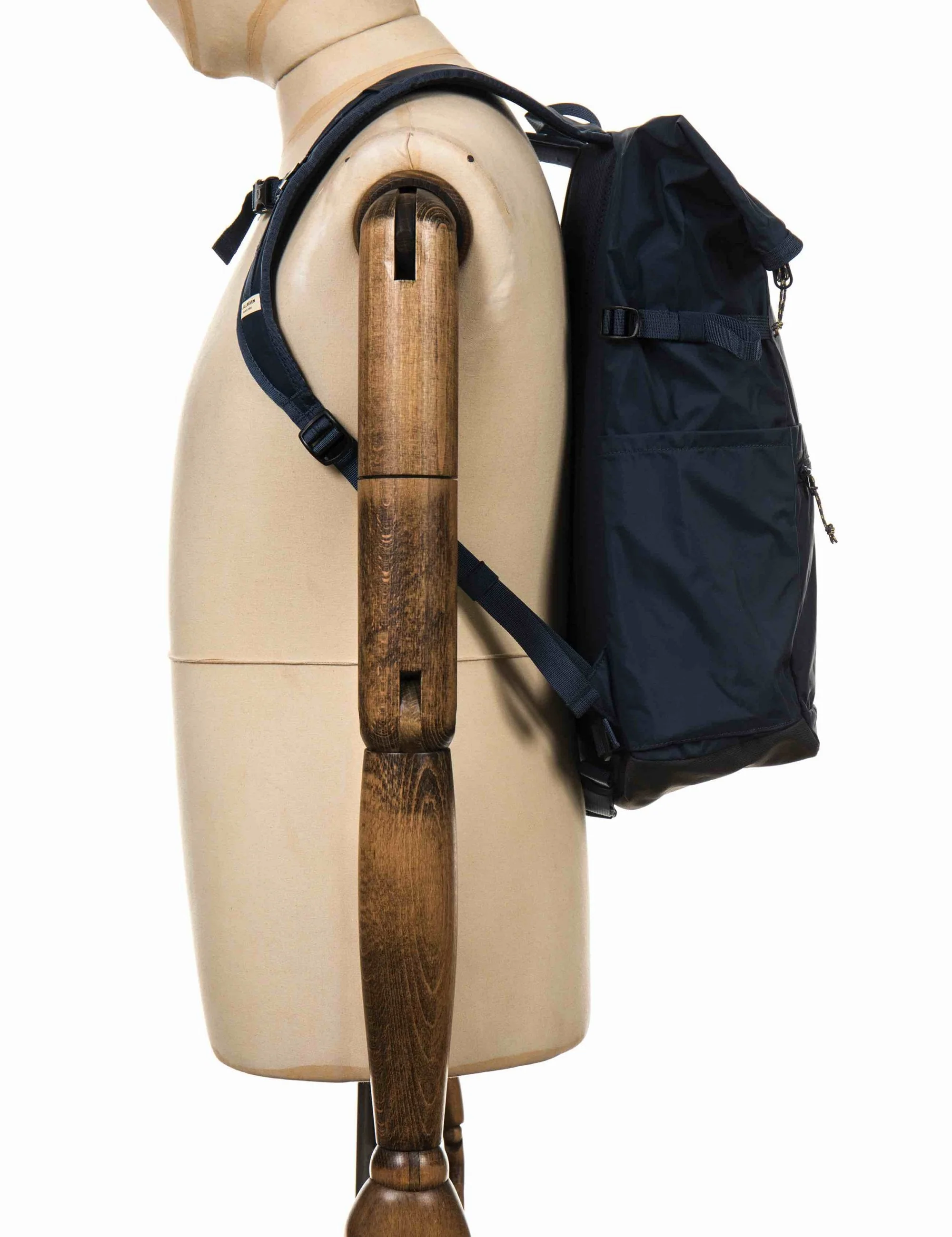 High Coast 24L Foldsack - Navy - Image 4