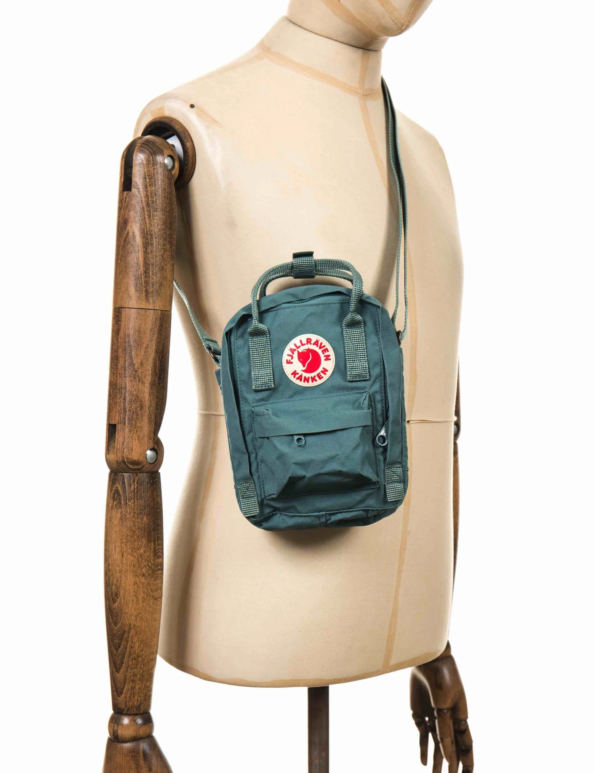 Kanken Sling 2.5L Bag - Frost Green - Image 2