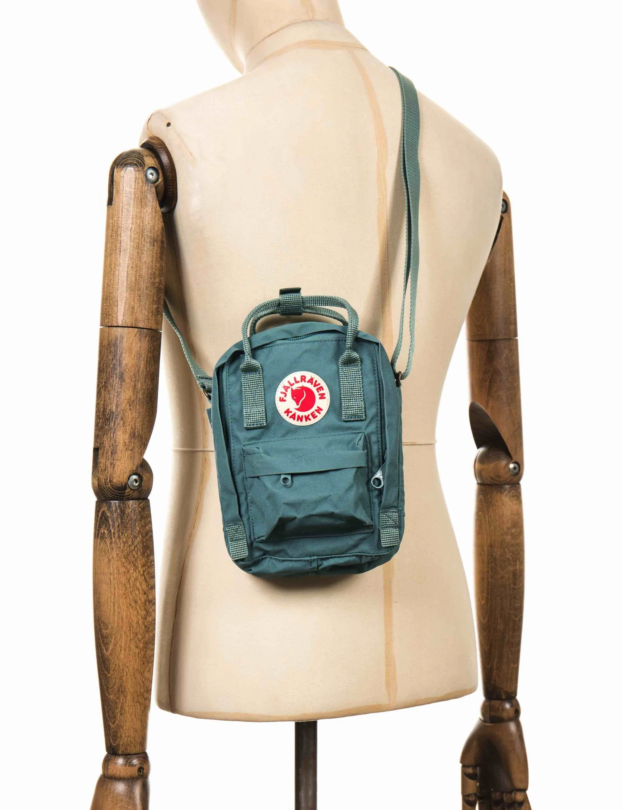 Kanken Sling 2.5L Bag - Frost Green - Image 4