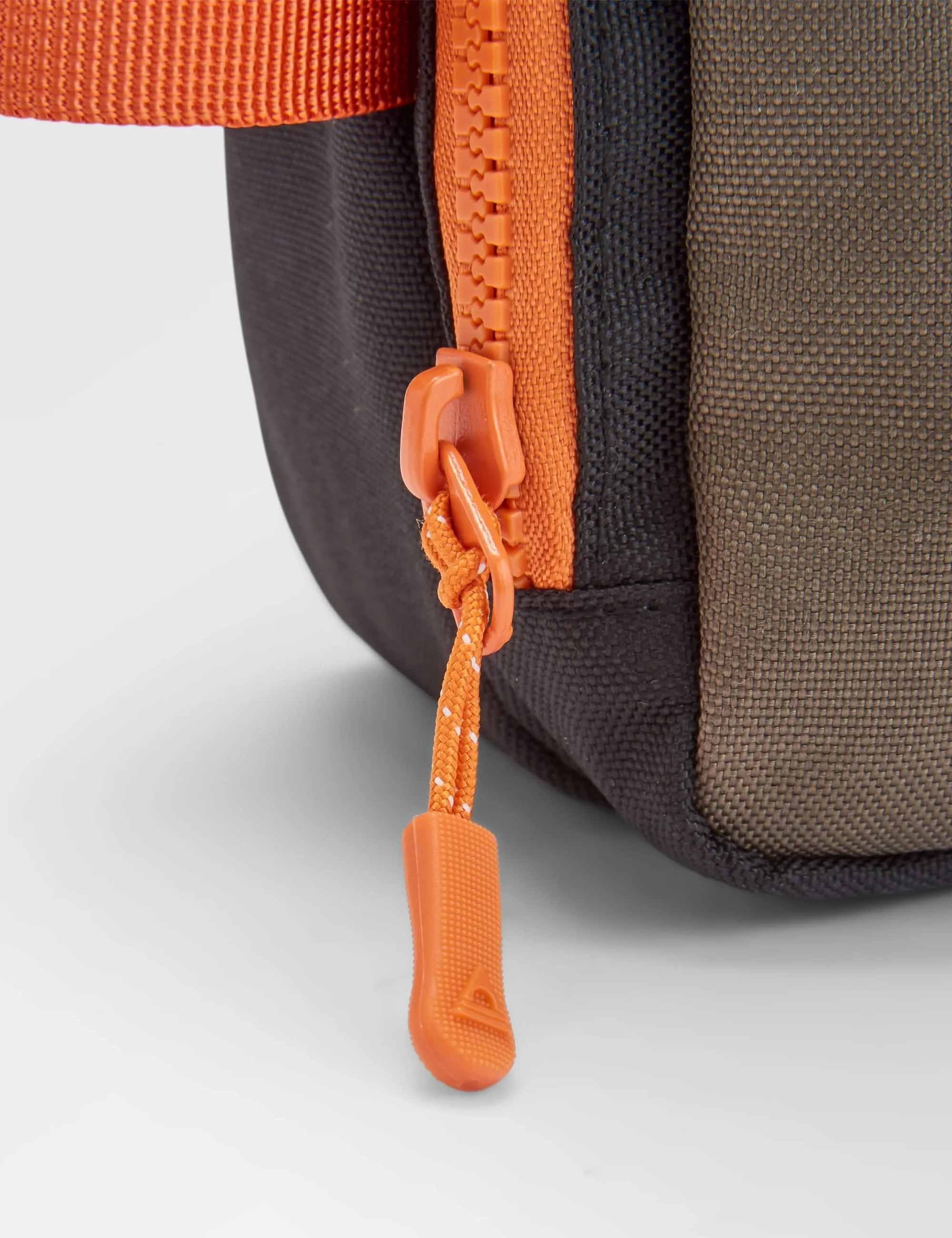 Travel Wash Kit - True Black/Khaki - Image 5