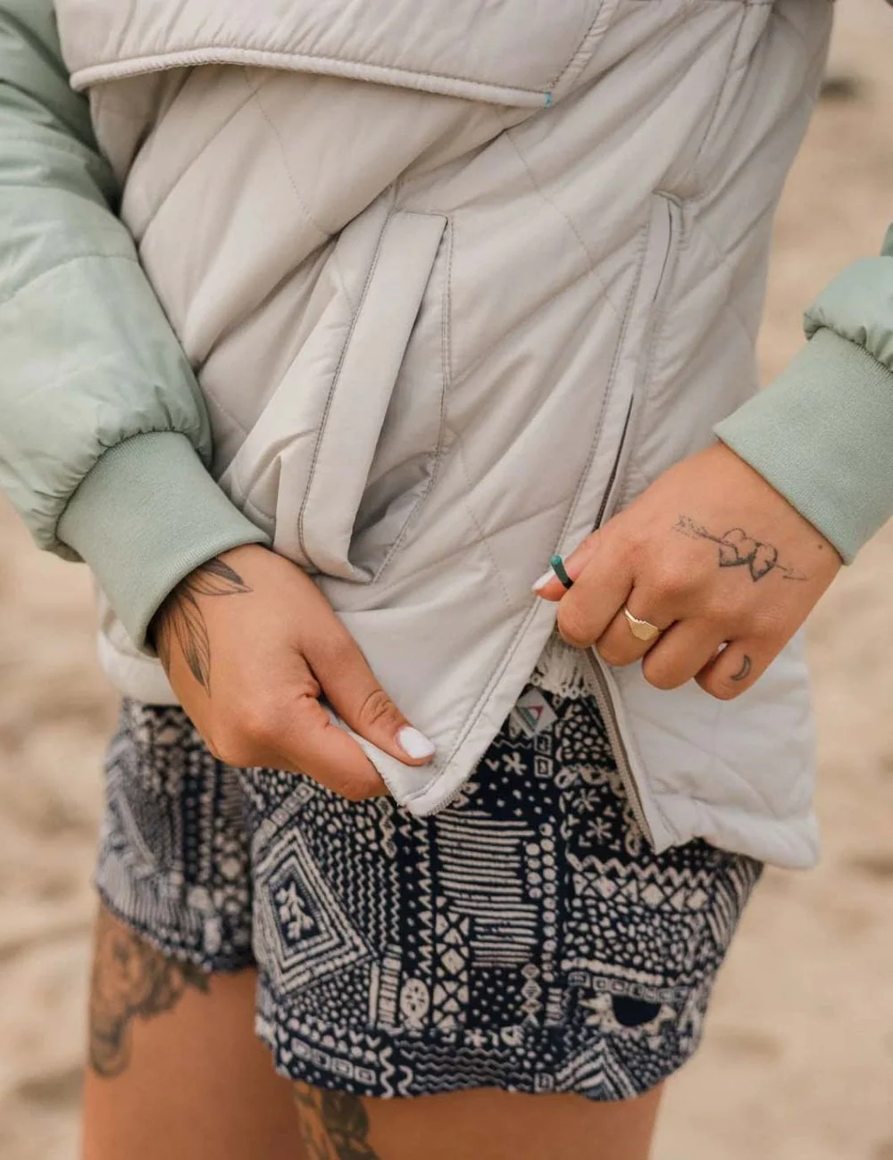 Women's Ocean 1/2 Zip Insulated Anorak - Pebble Grey - Image 6