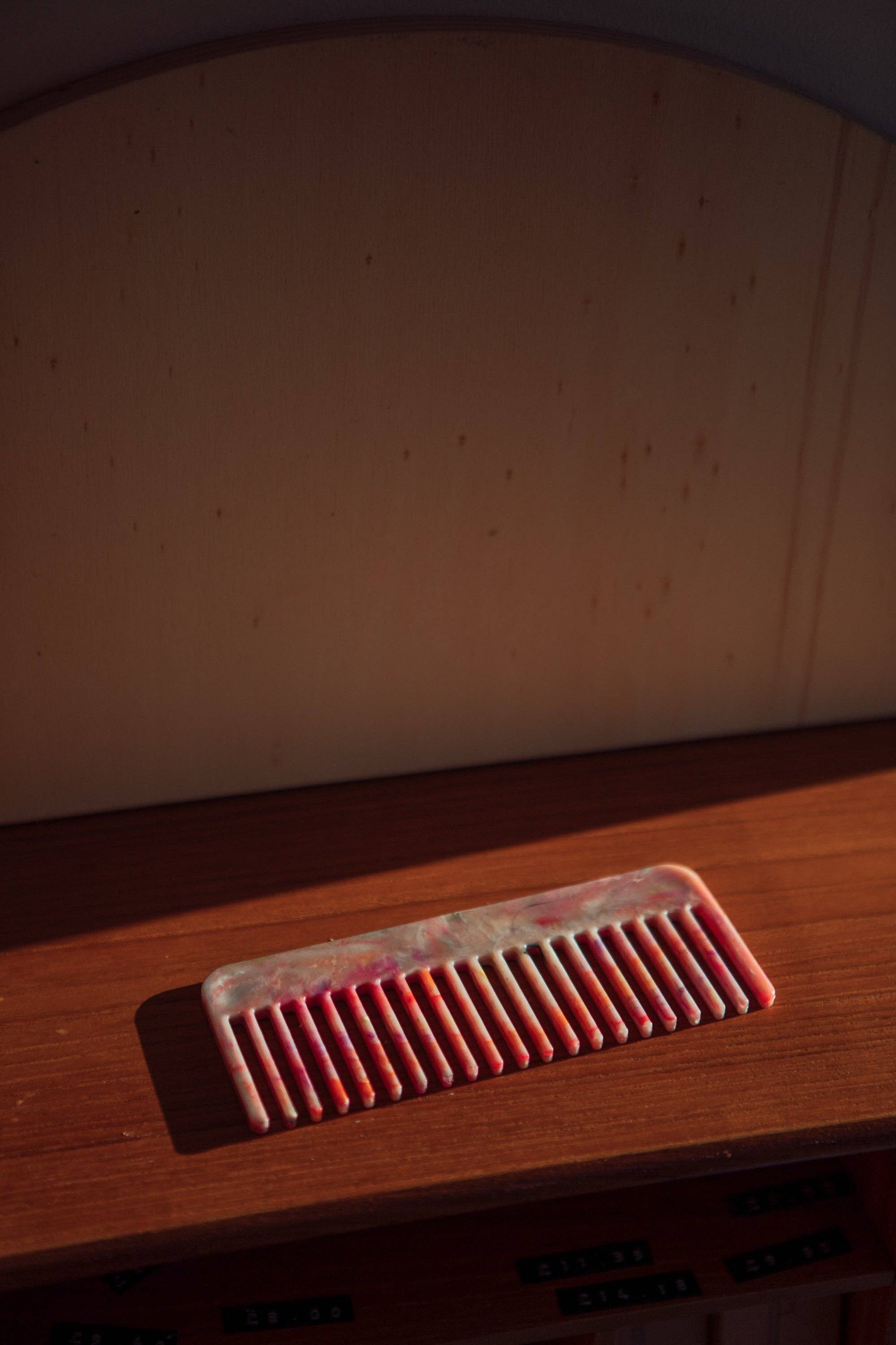 Recycled Plastic Comb - Van'ish - Image 4