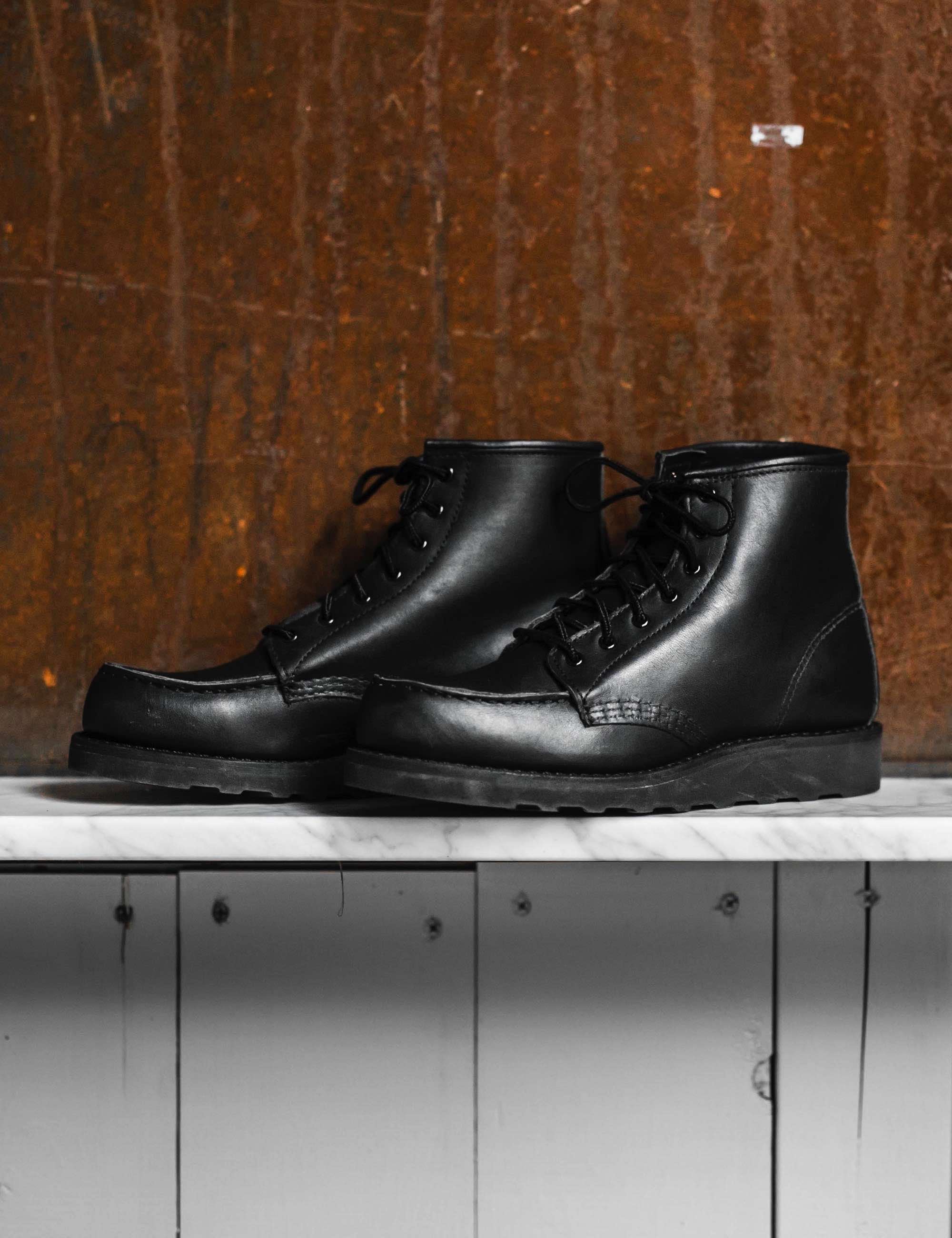 Women's 3380 Heritage 6" Moc Toe Boot - All Black Boundary Leather - Image 6