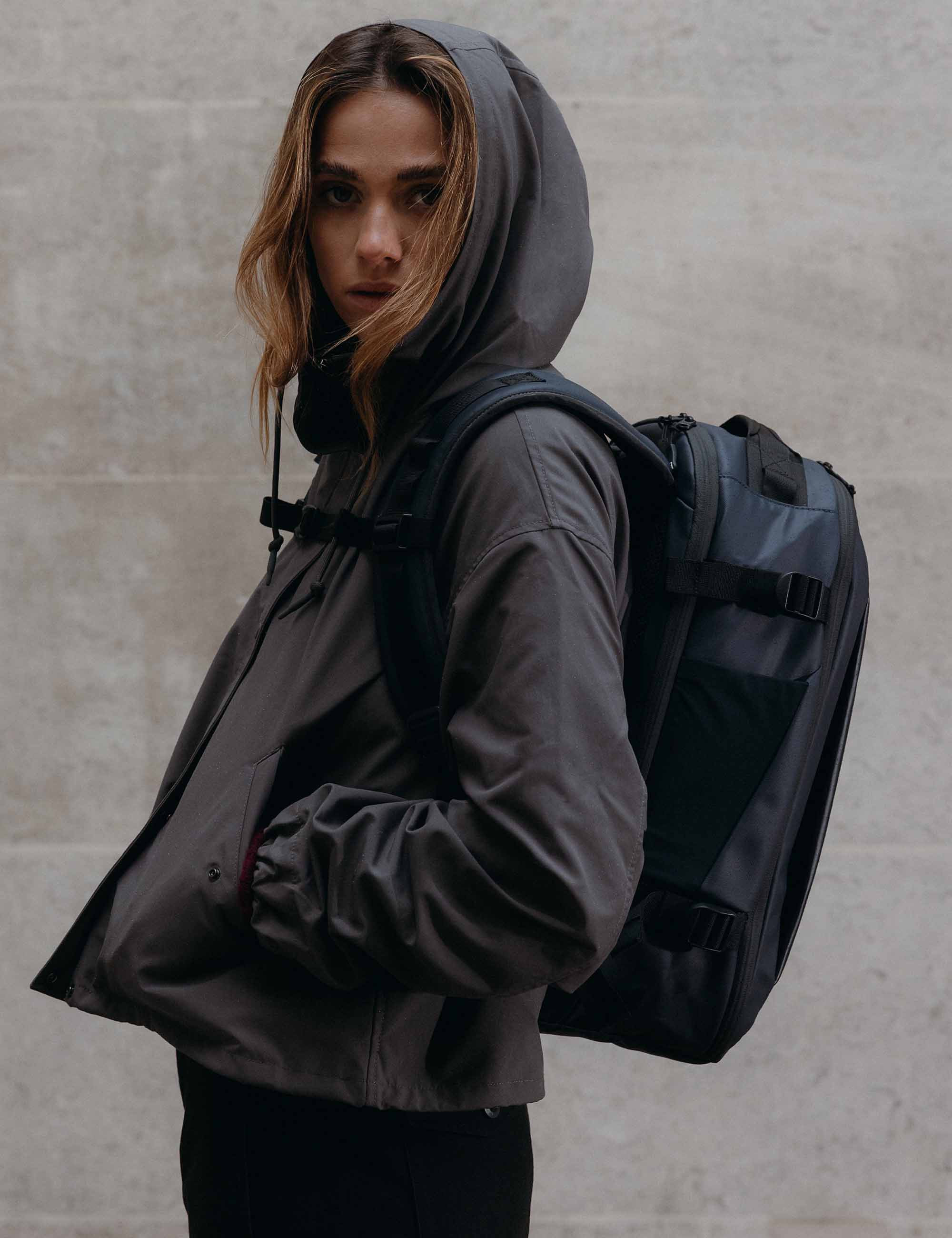 Hybrid Backpack 20L - Midnight Blue - Image 2