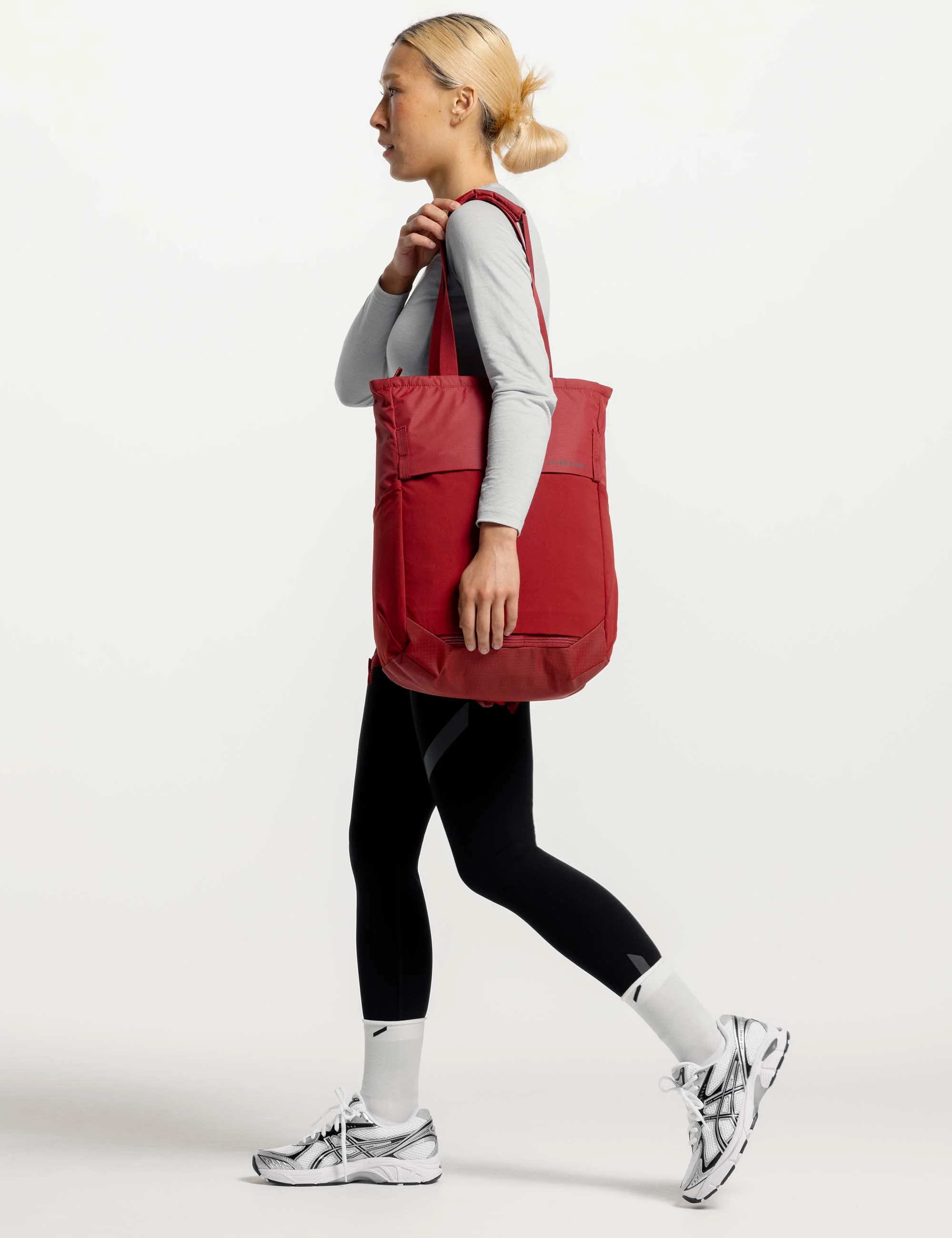 Motion Tote Pack 18L - Magma - Image 8